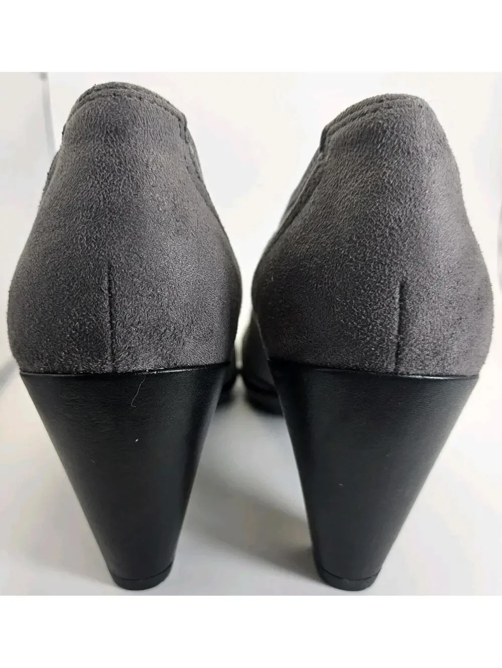 ECCO Gray Suede Alicante Ankle Boots Booties Heel Slip On Women’s EU 39 US 8 8.5
